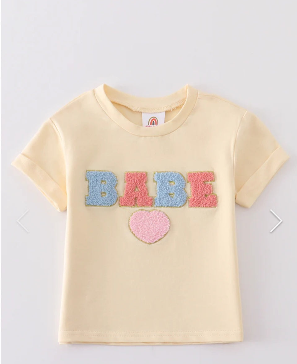 Beige BABE tee