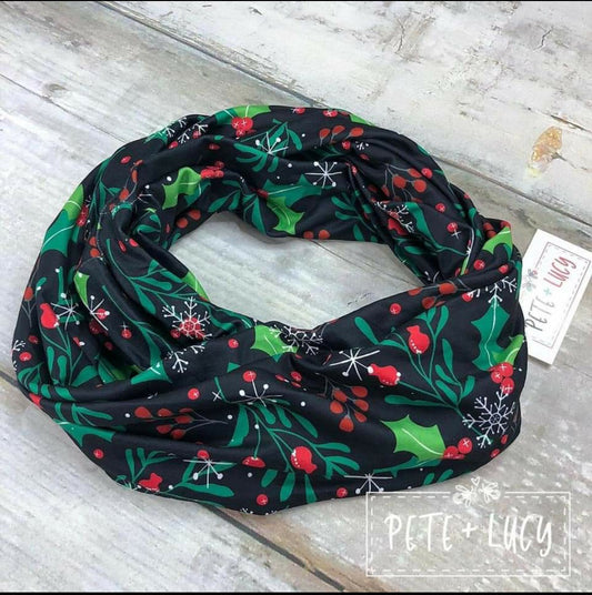 Holly Scarf