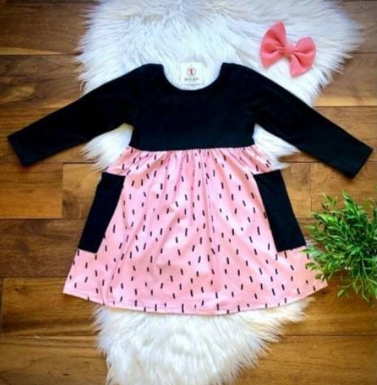 Dusty Dashes Pocket Dress